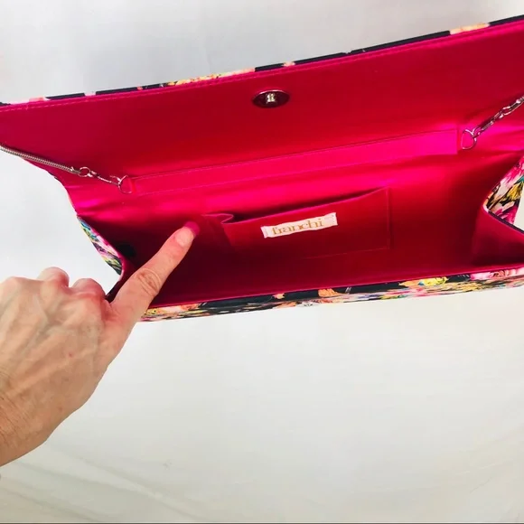 Bag/clutch with long gold chain - Picture 4 of 7